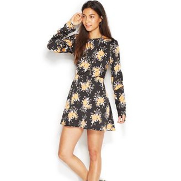 Free People Dresses & Skirts - FREE PEOPLE PARKER FLORAL PRINT BUTTON DRESS